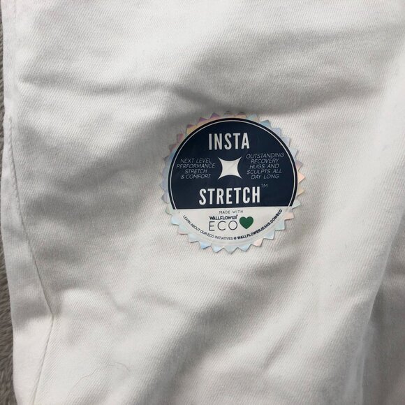 NWT Wallflower Women Jeans Size 15 White Denim Luscious Curvy Fit Stretch Casual - Picture 10 of 16